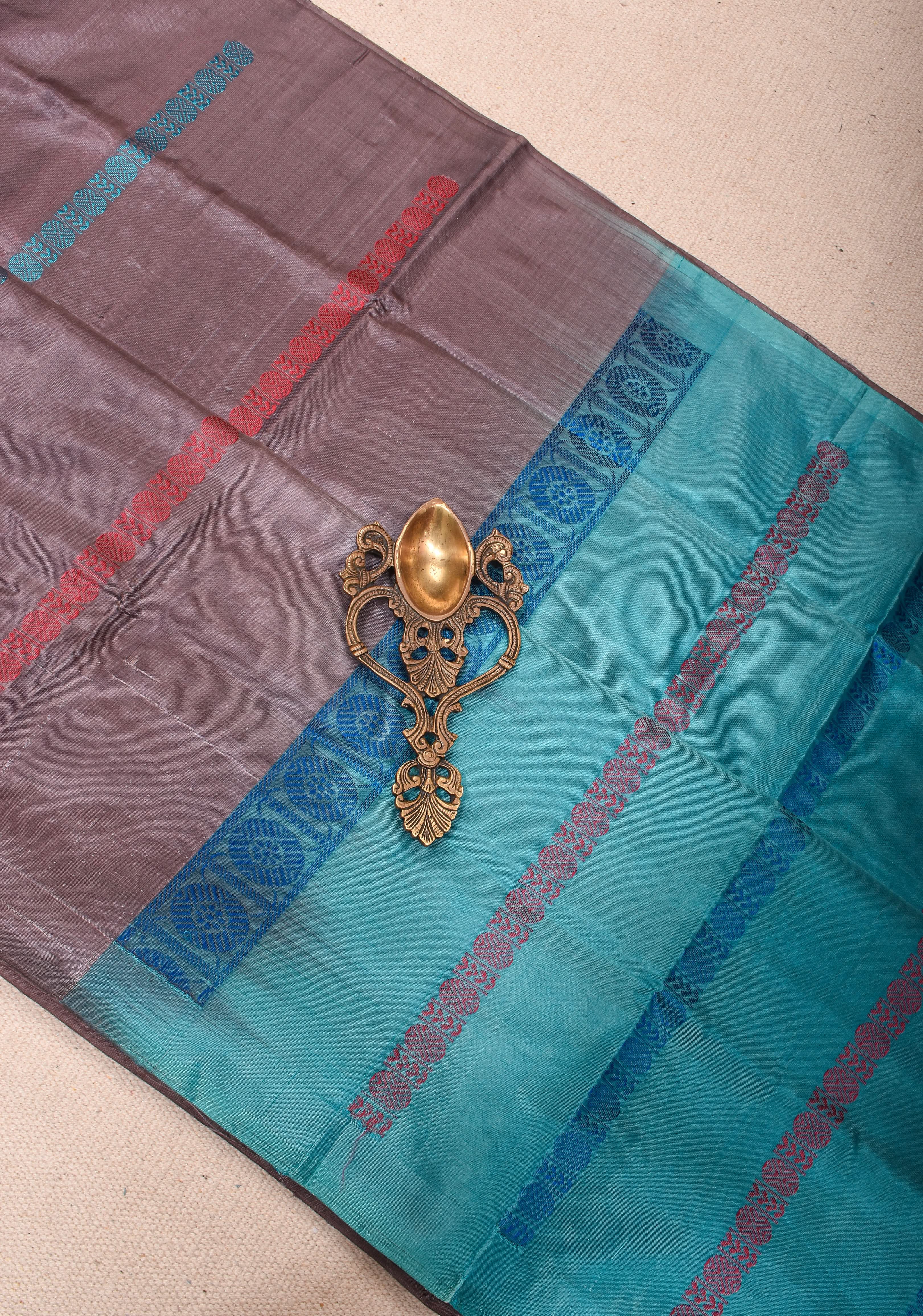Vegan Silk Saree in Gray with Fancy Cyan Pallu – A Refined Fusion of Subtlety and Vibrance | Shobitam