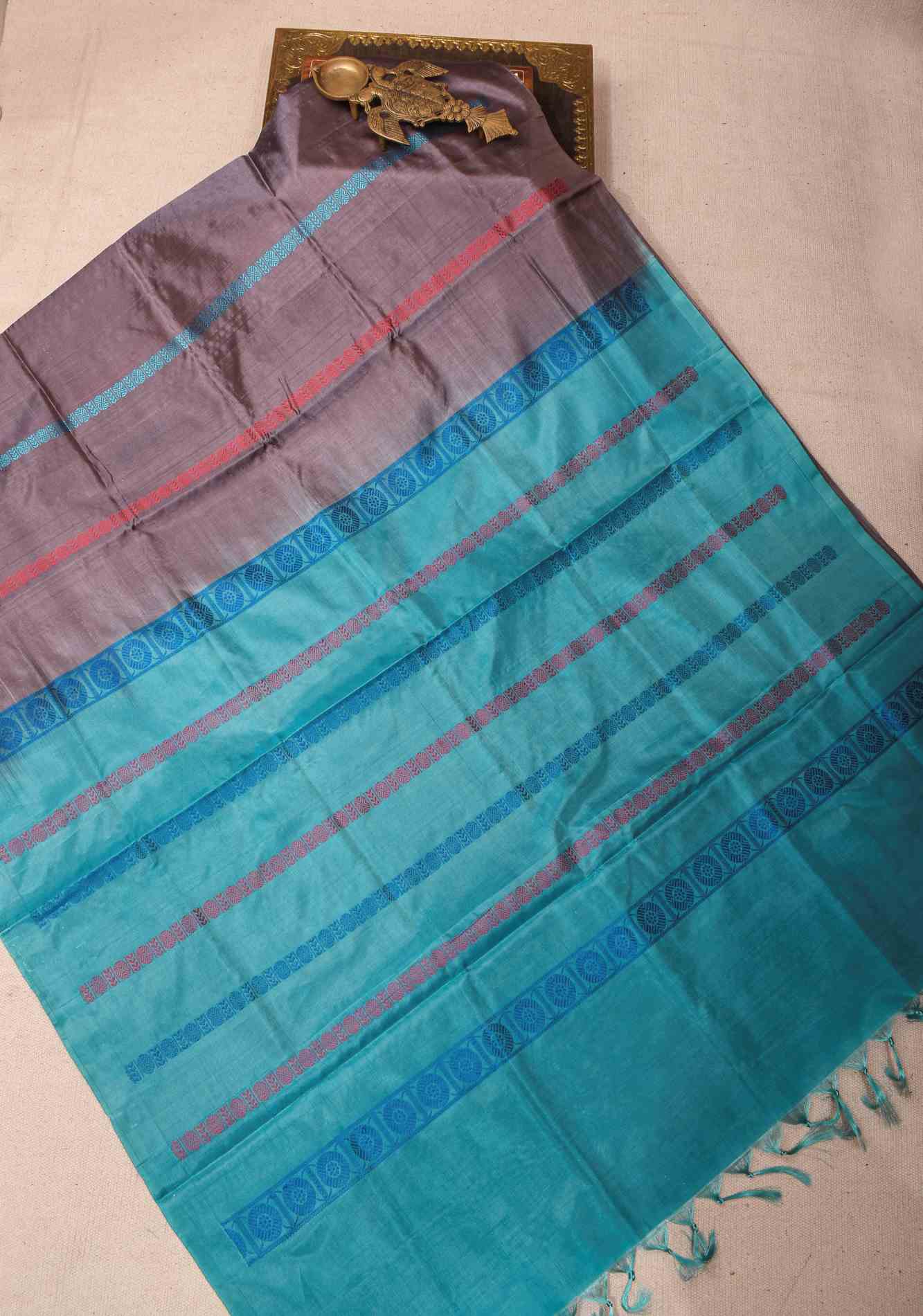 Wrap in 1 minute saree Vegan Silk Saree in Gray with Fancy Cyan Pallu .