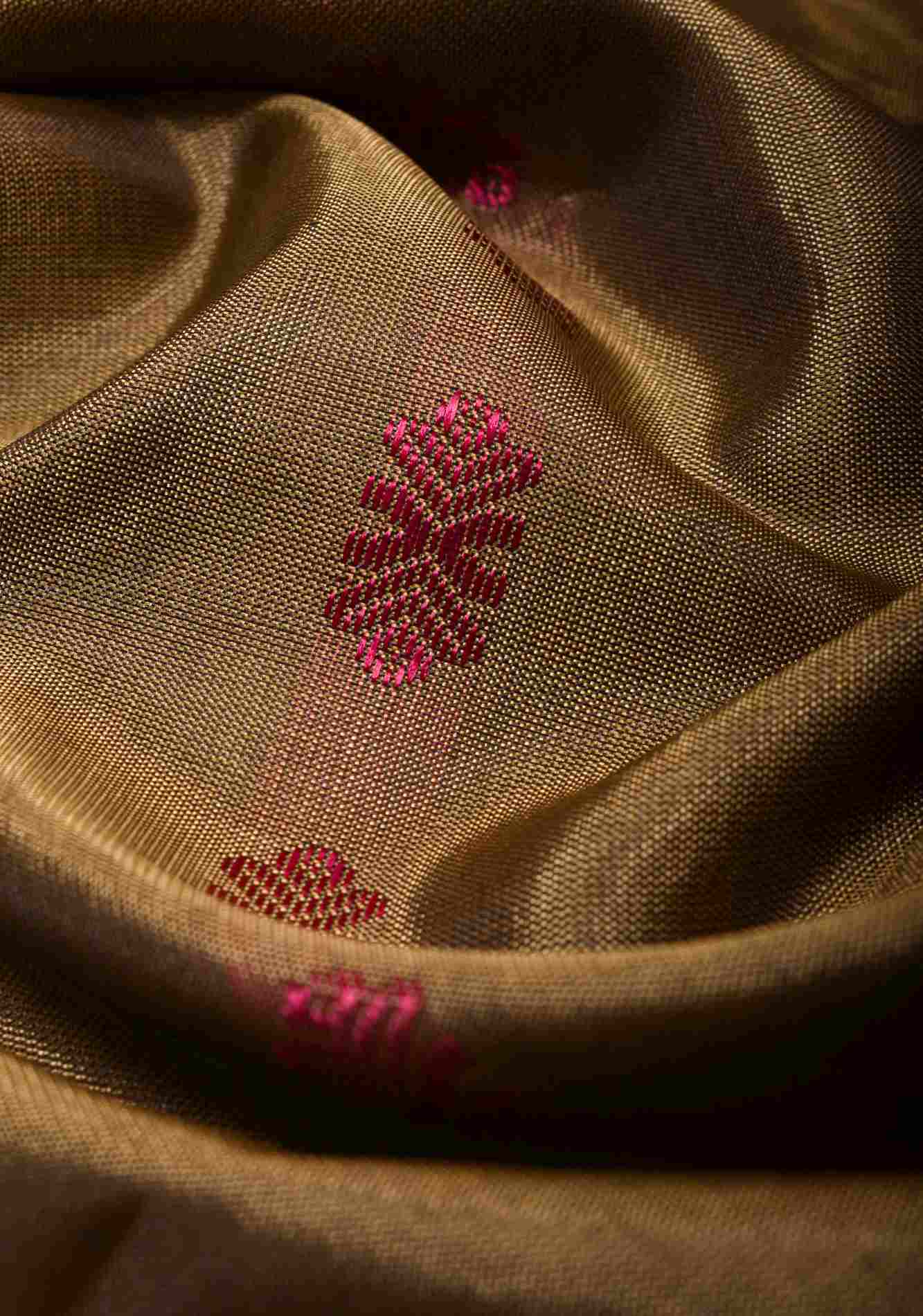 Vegan Silk Handloom prestitched Saree in French Beige with Resham Buttas and Contrast Pallu , No Blouse piece Ready to wear saree