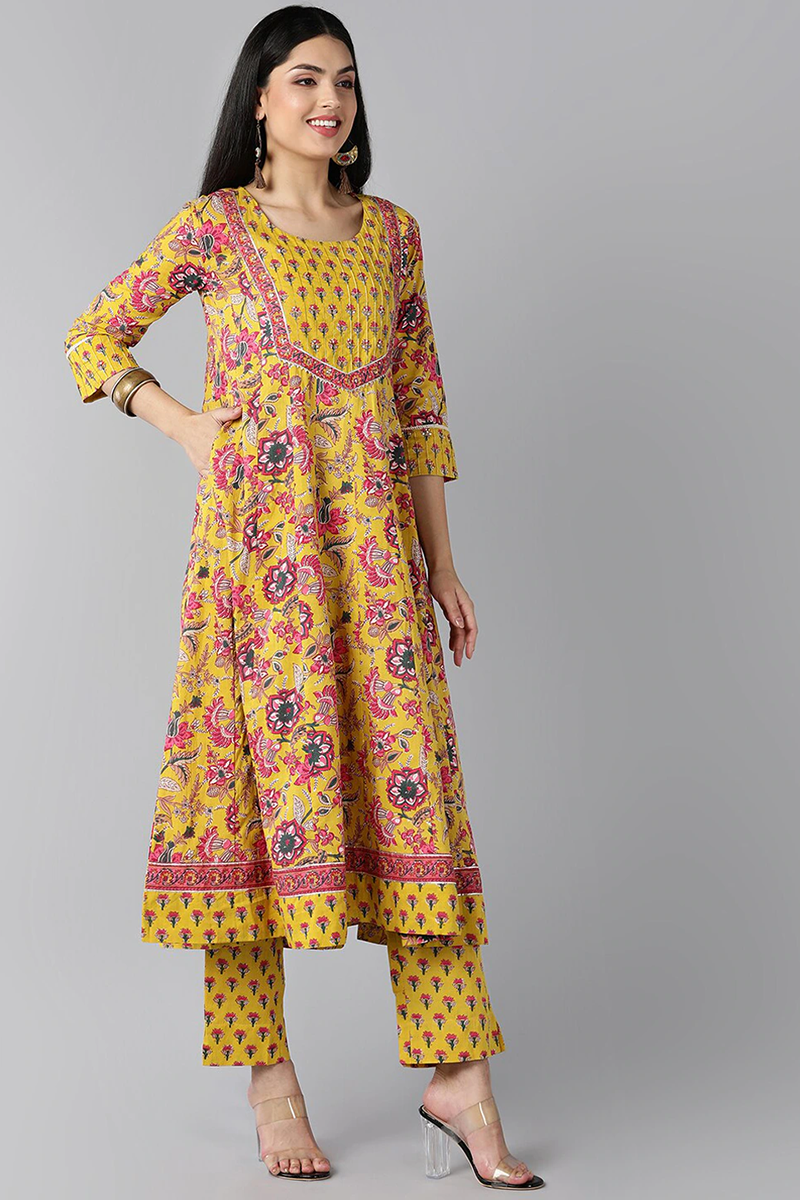 Yellow Ethnic Motifs Printed Regular Rayon Kurta | SHOBITAM