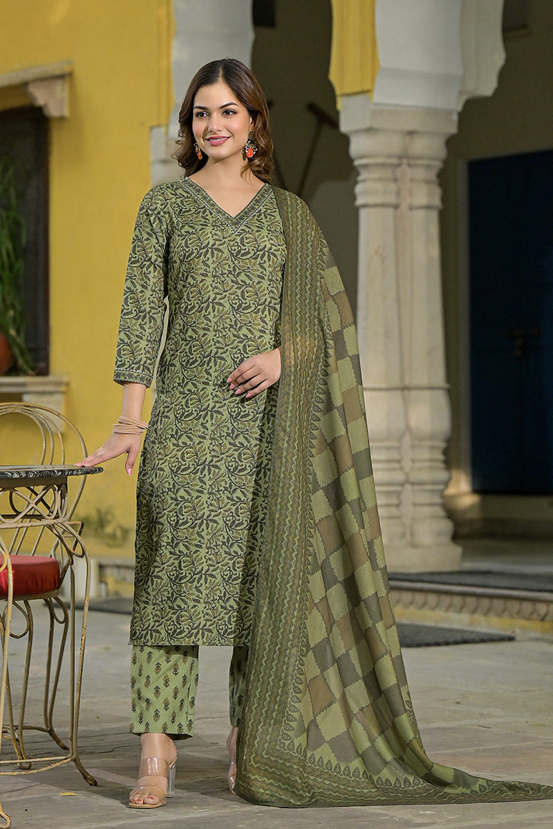 Green Cotton Blend Floral Printed Straight Suit Set | SHOBITAM