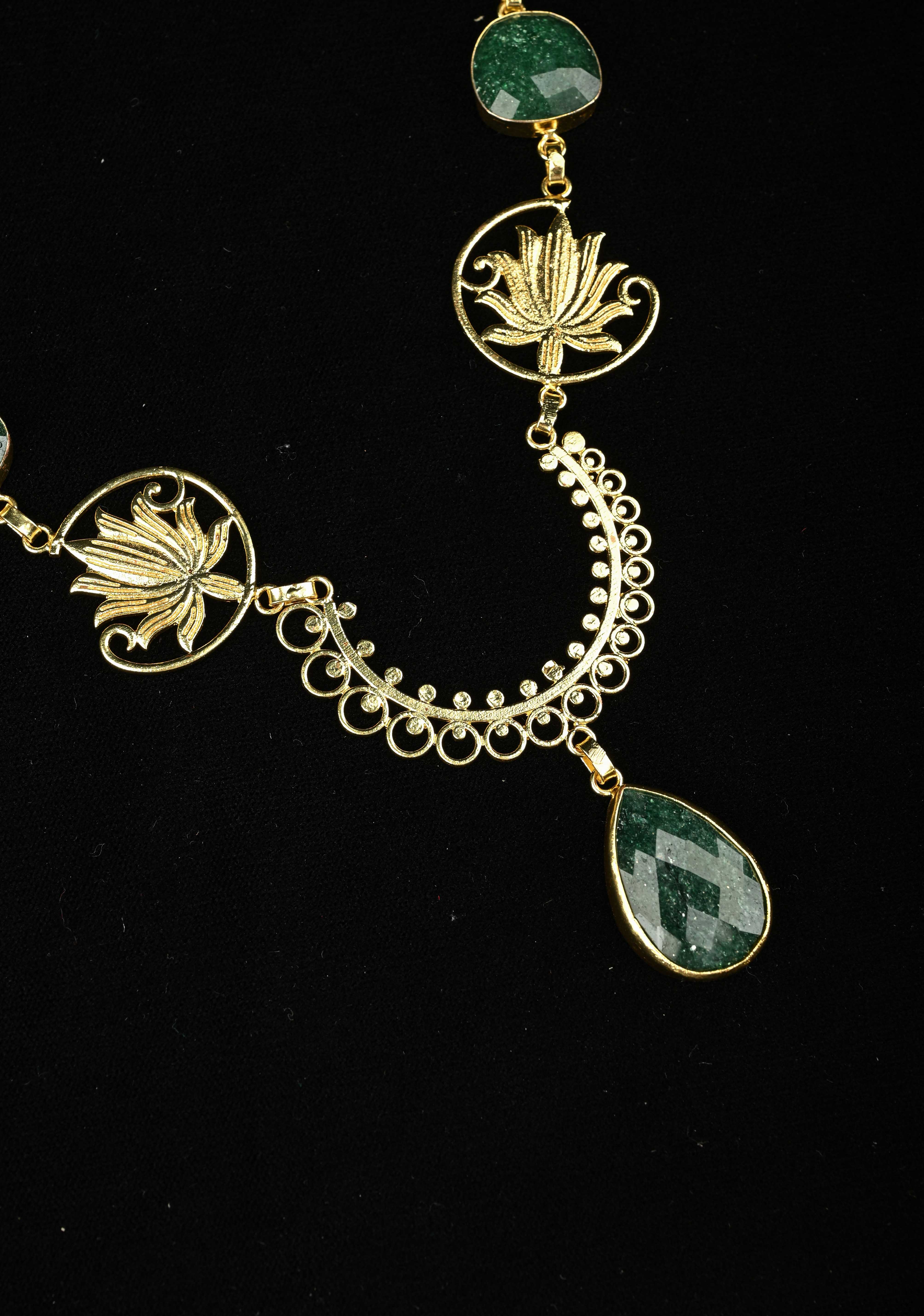 Green Ropada Chain Necklace and Lotus Motifs | Shobitam