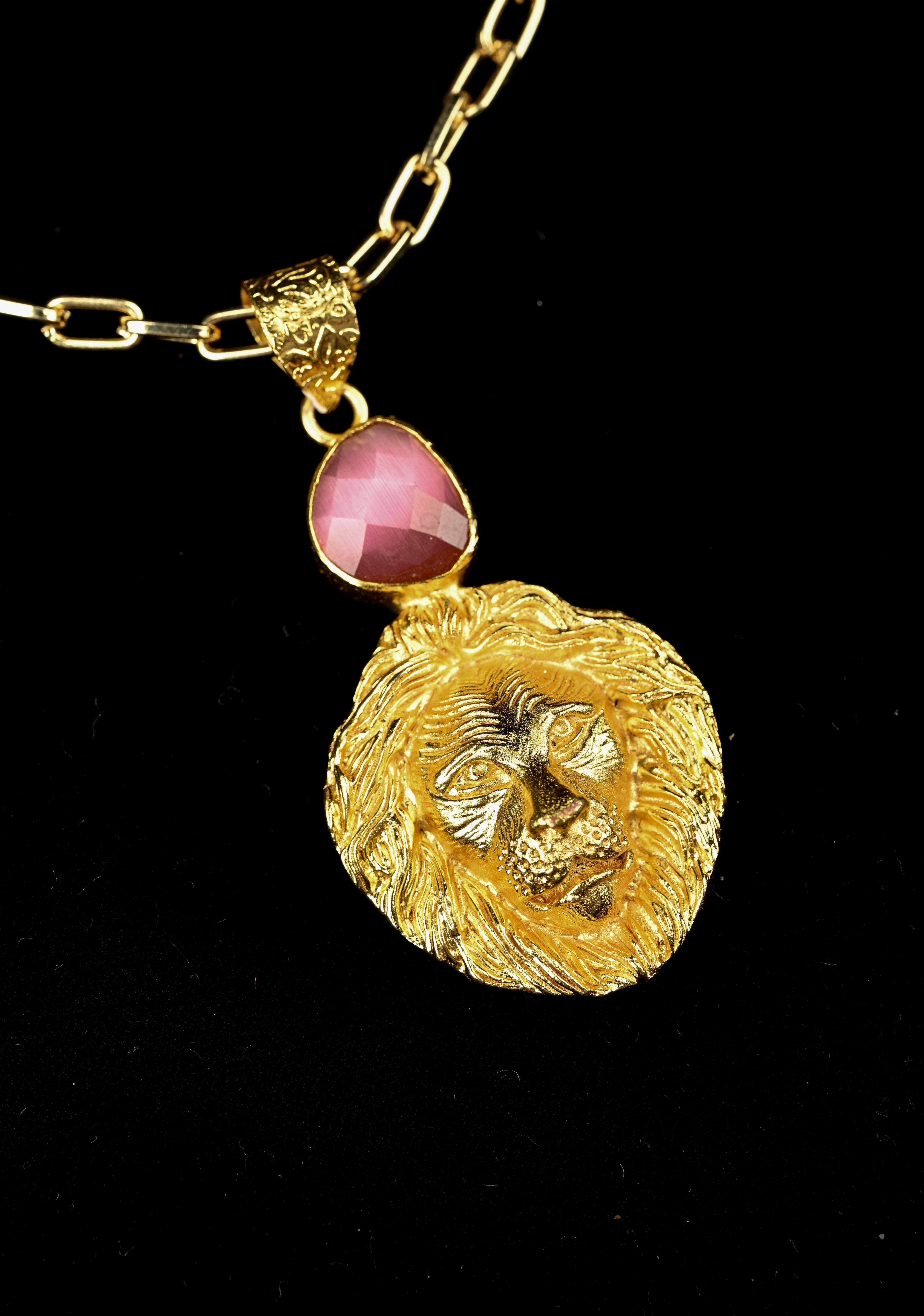 Monalisa Stone Lion Head Pendant Necklace | Shobitam