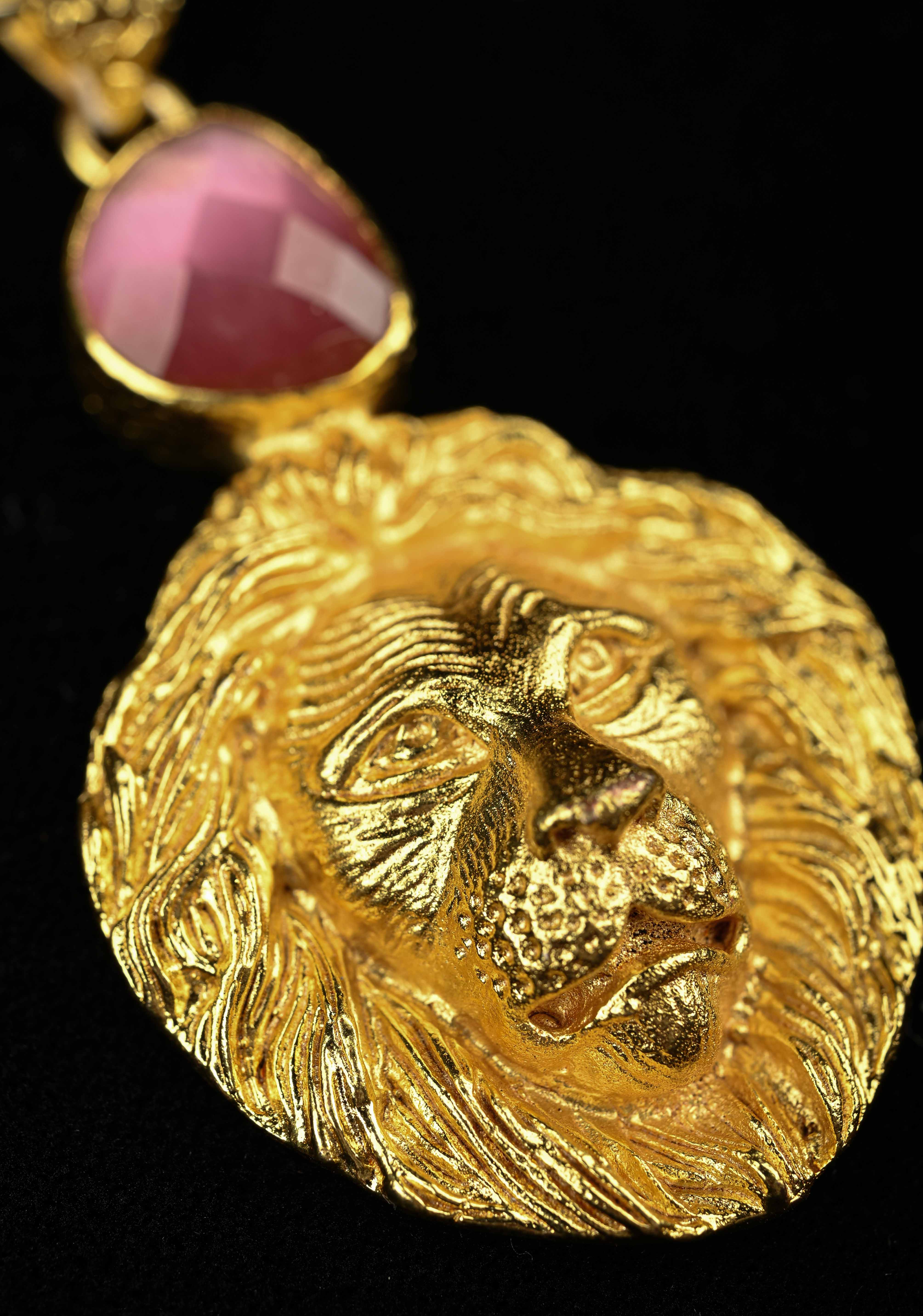 Monalisa Stone Lion Head Pendant Necklace | Shobitam