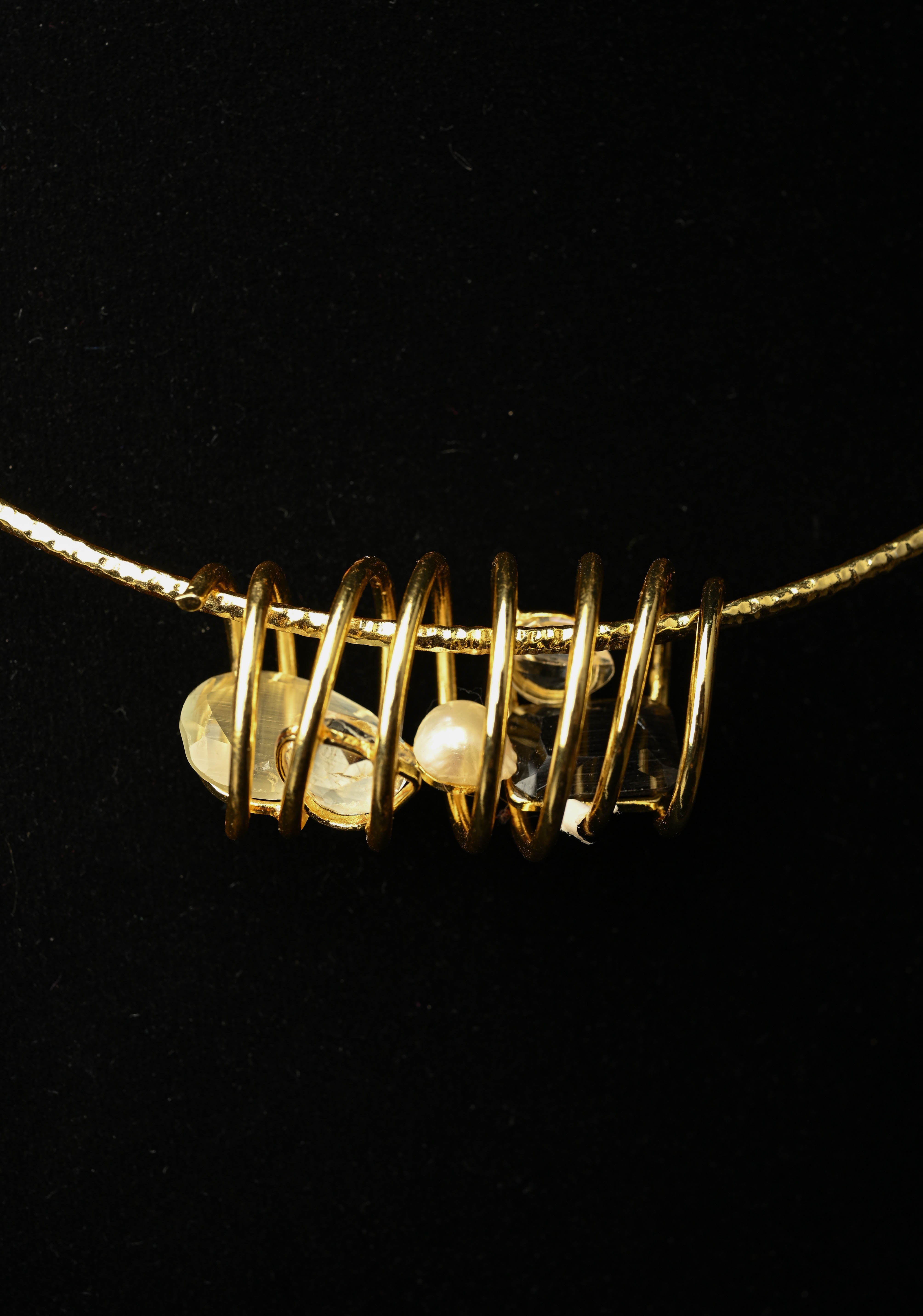 Hasli Necklace with Pearl and Monalisa Stones | Shobitam