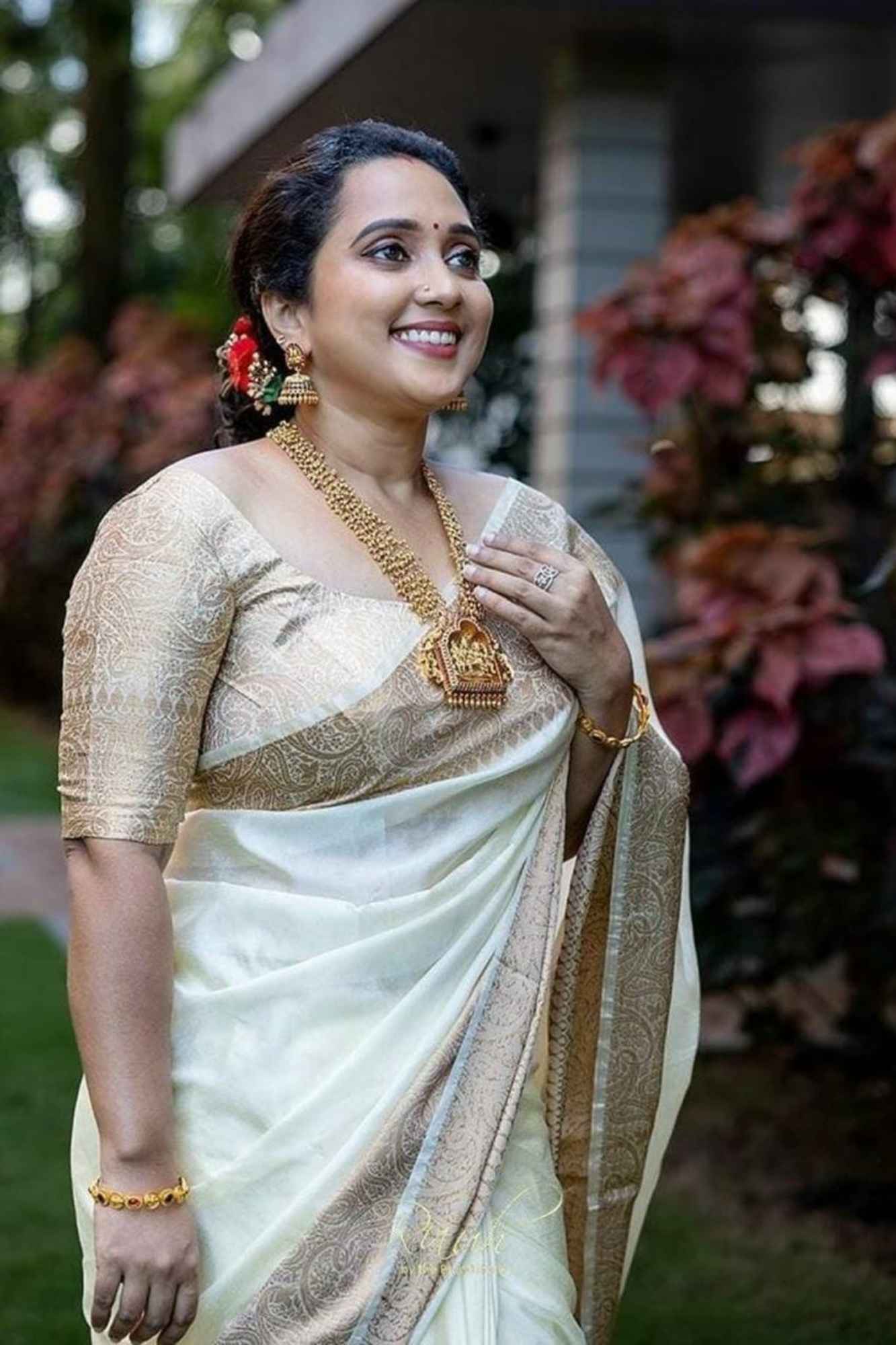 White Waam Silk With Heavy Zari Border Ready To Wear Saree