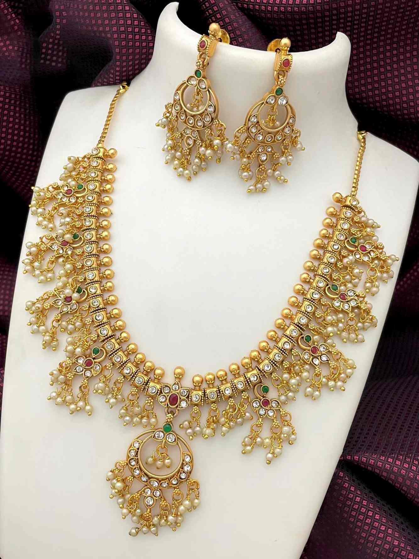 TRENDY ANTIQUE NECKLACE SET WITH EARRING