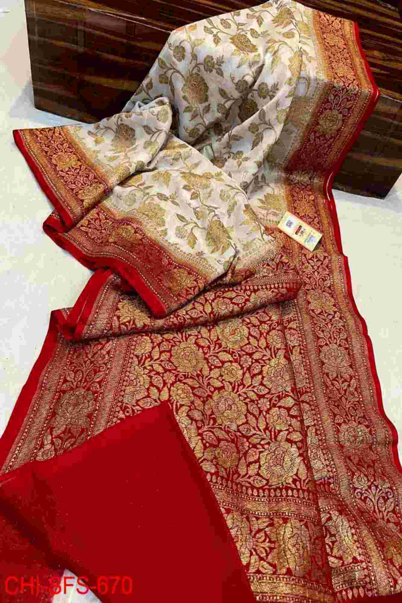 Georgette Silk with Contrast Border & Zari  Floral Design on Palla & overall 1 Minute Saree