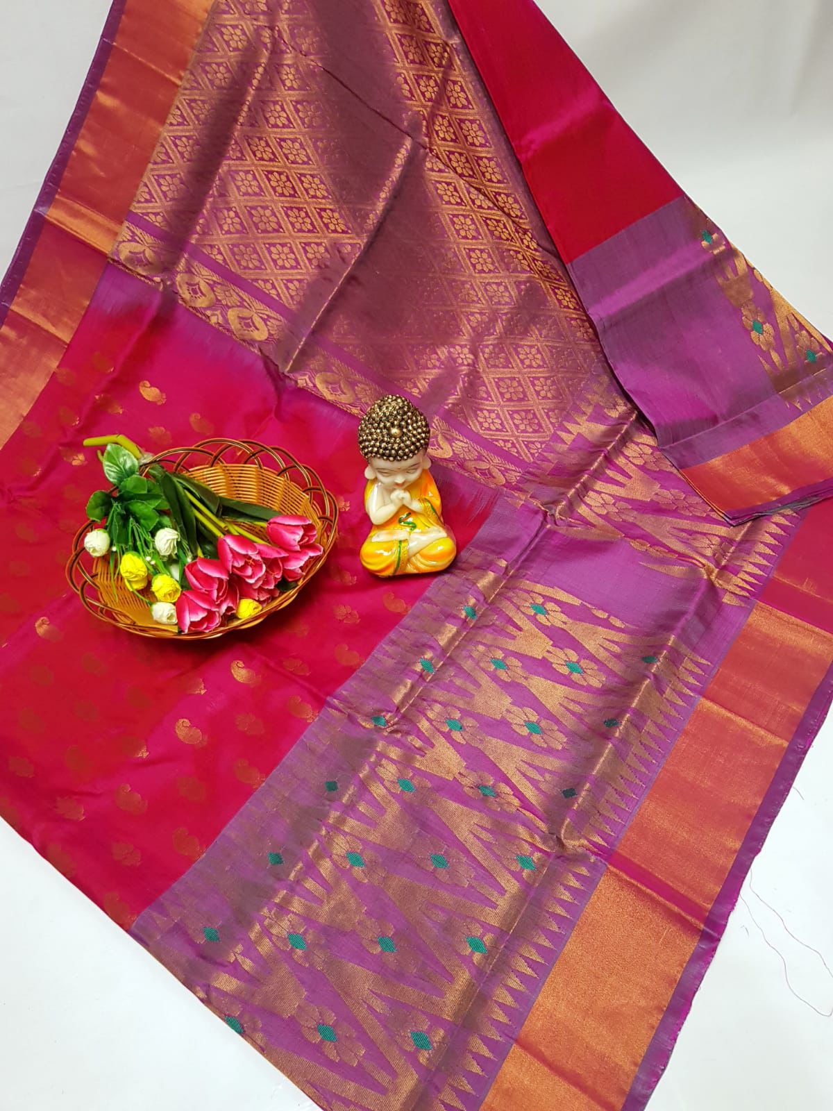 Uppada Pattu Anchulatha Temple Border Pure Silk Overall Zari Weave pre pleated Ready to wear saree (Copy)