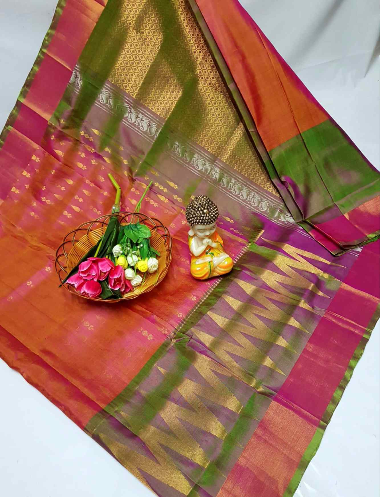 Pre Pleated Uppada Pattu Anchulatha Temple Border Pure Silk Overall Zari Weave  Saree