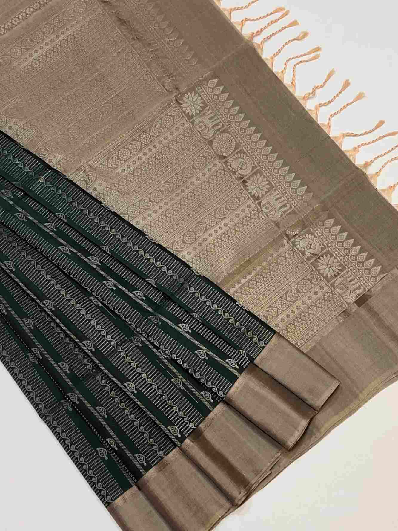 Kanchipuram Silk Mark Certificate Pure Soft Silk With Self weave ornate  pallu Ready To Wear Saree