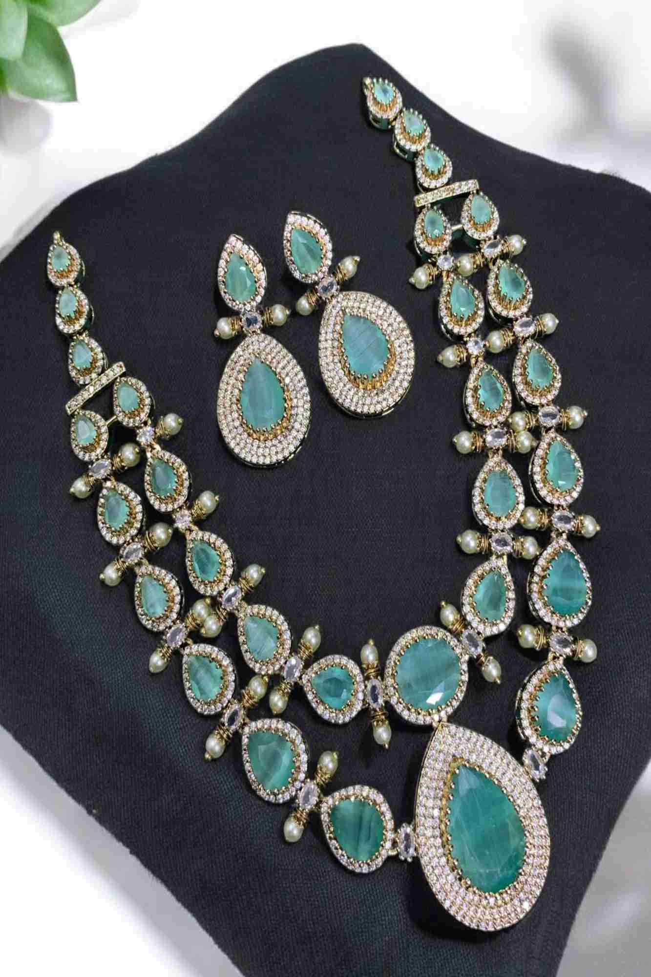 Sea Green 2-Layer Victorian Style Neckpiece –  Premium Stones & Earrings