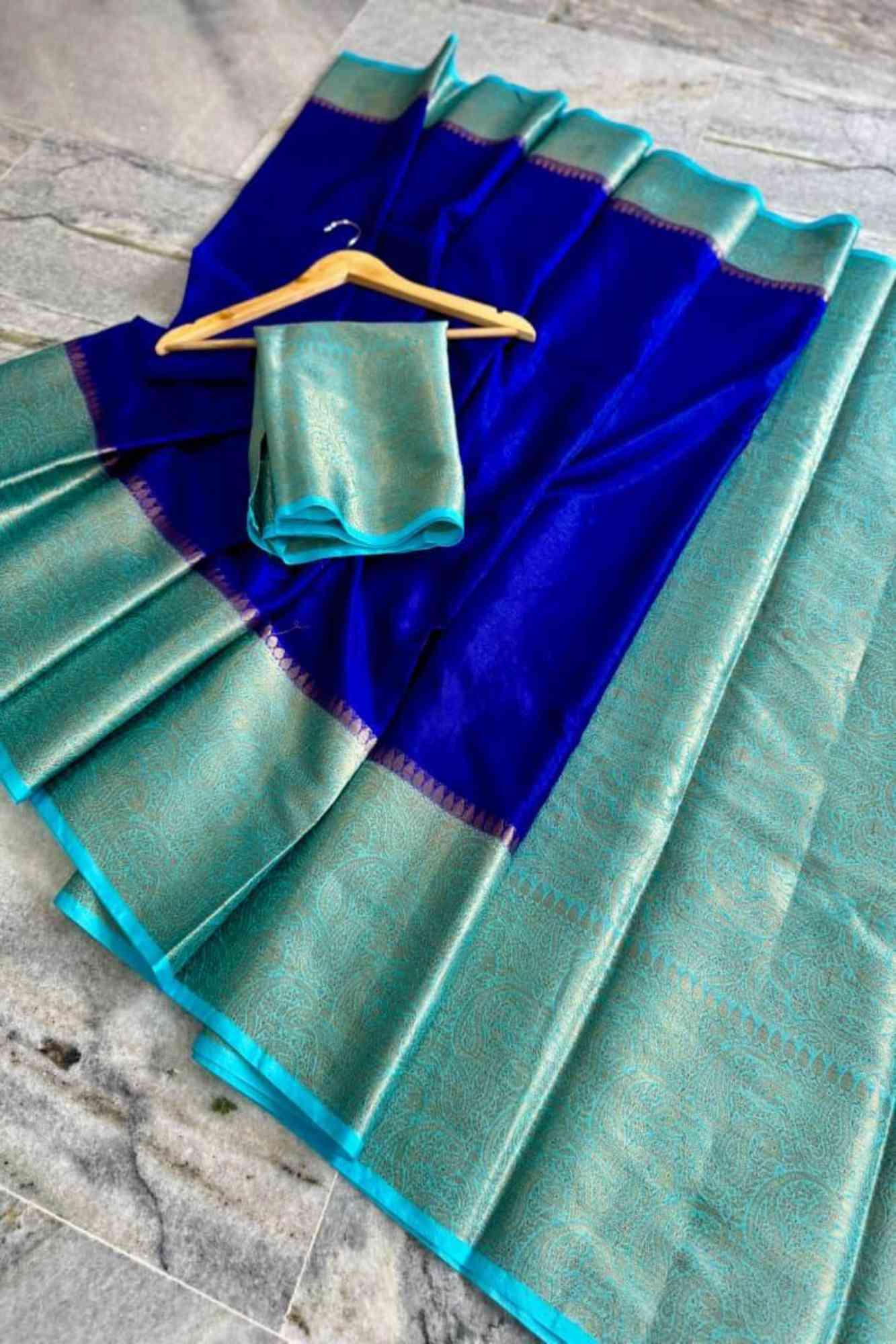 Soft Warm Silk with Contrast Zari Big Border and Rich Pallu Ready To Wear Saree