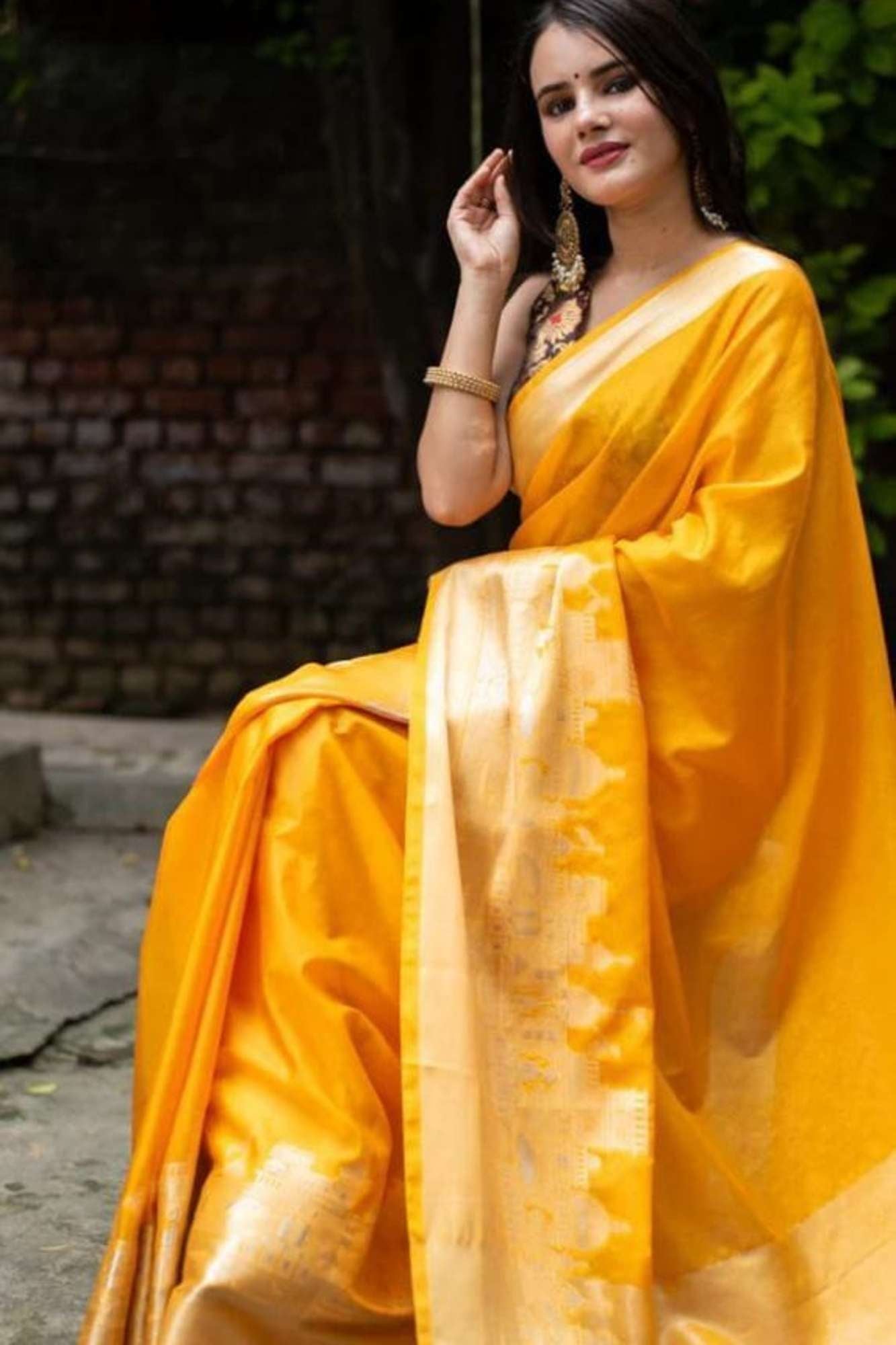 Soft Warm Silk with Zari Ganga Ghat woven Border and Rich Pallu Ready To Wear Saree