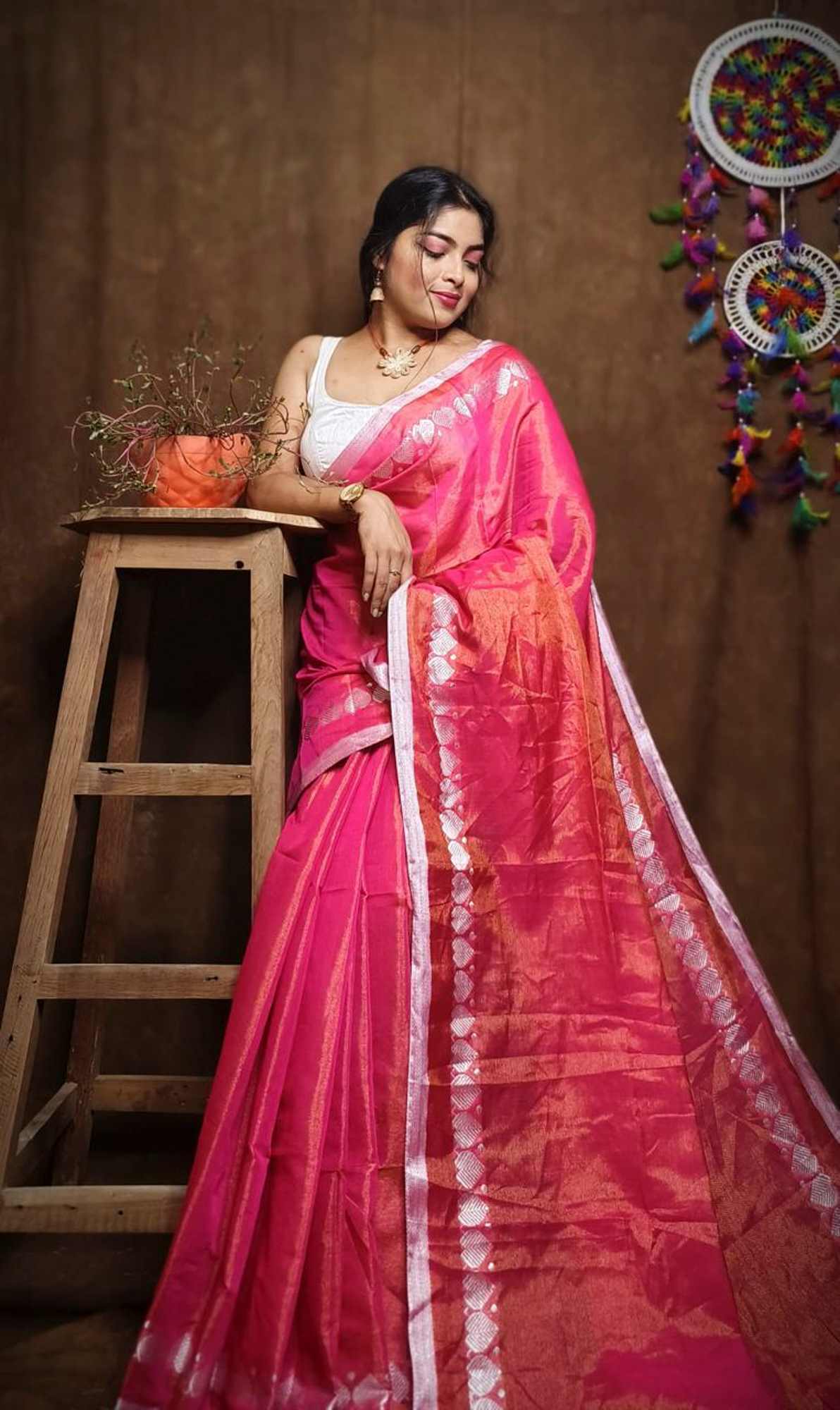 Stylish Tissue Silk with Heart Weave Border & Dhoop Chaanv  Ready To Wear Saree