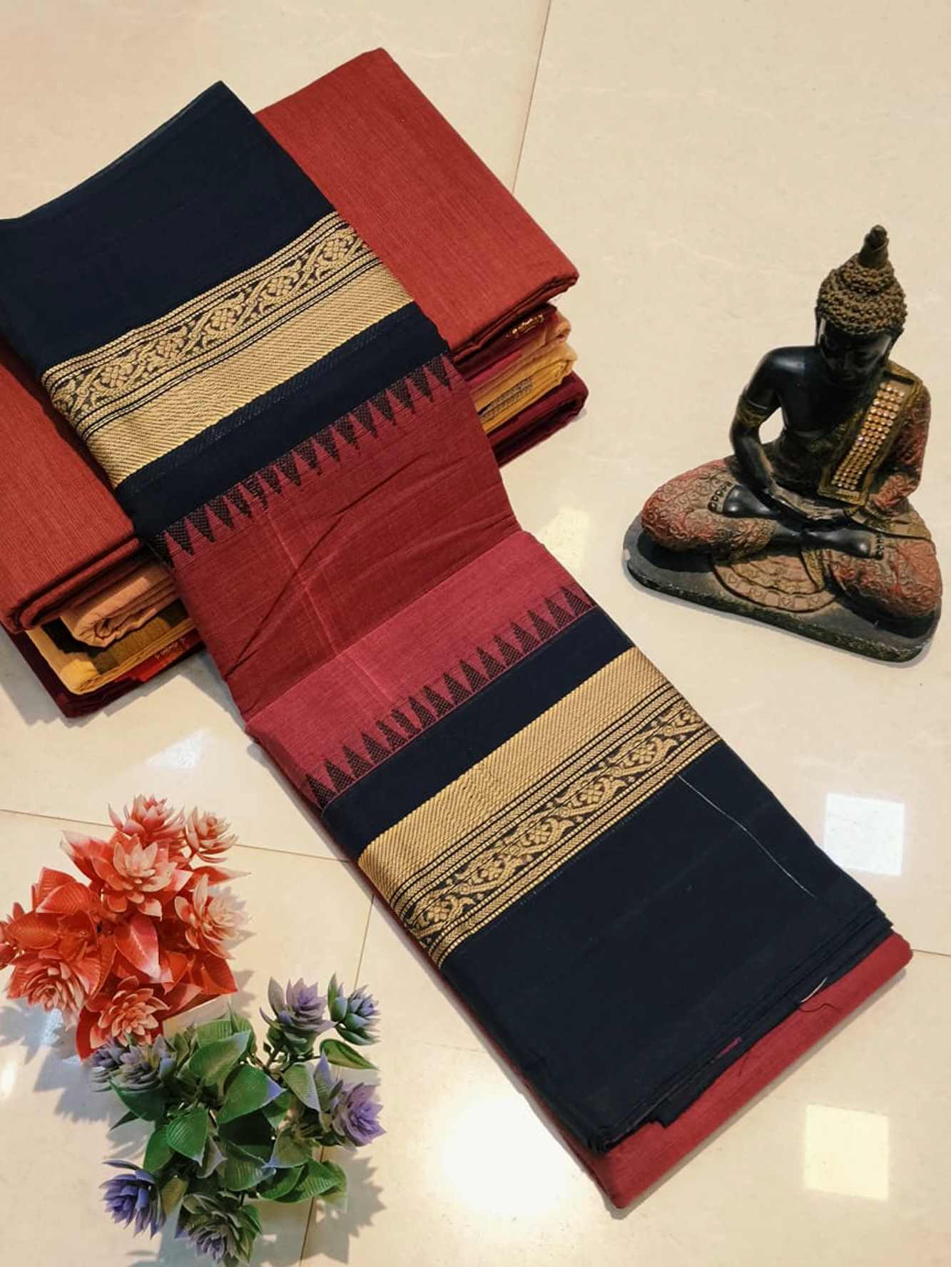 Exquisite Mangalagiri Pure Cotton Saree with Luxurious Golden Kanchi Border – Pre-Draped Elegance