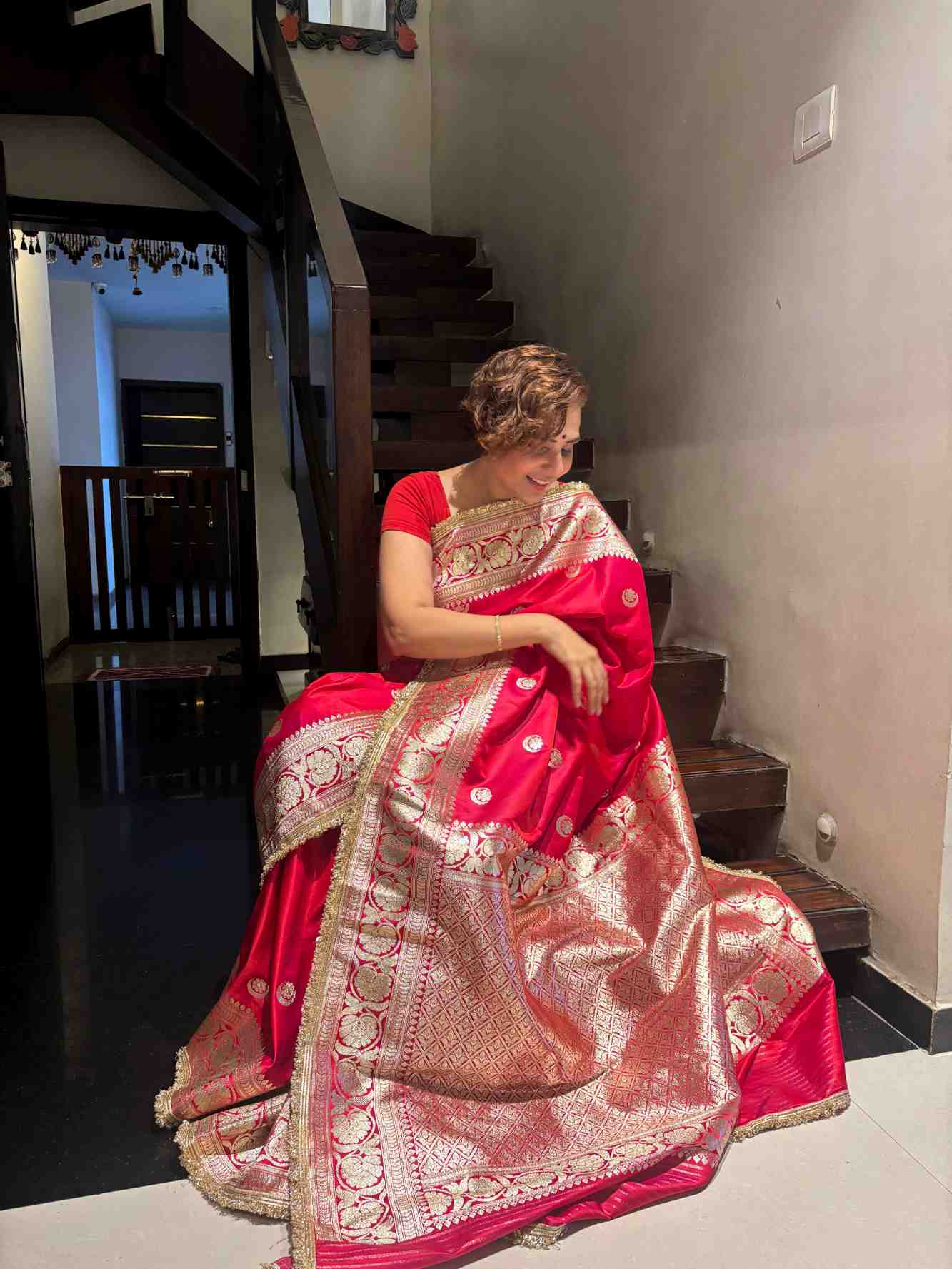 Sonakshi Sinha Inspired Banarasi Pure Mashru Silk Ready To Wear Saree