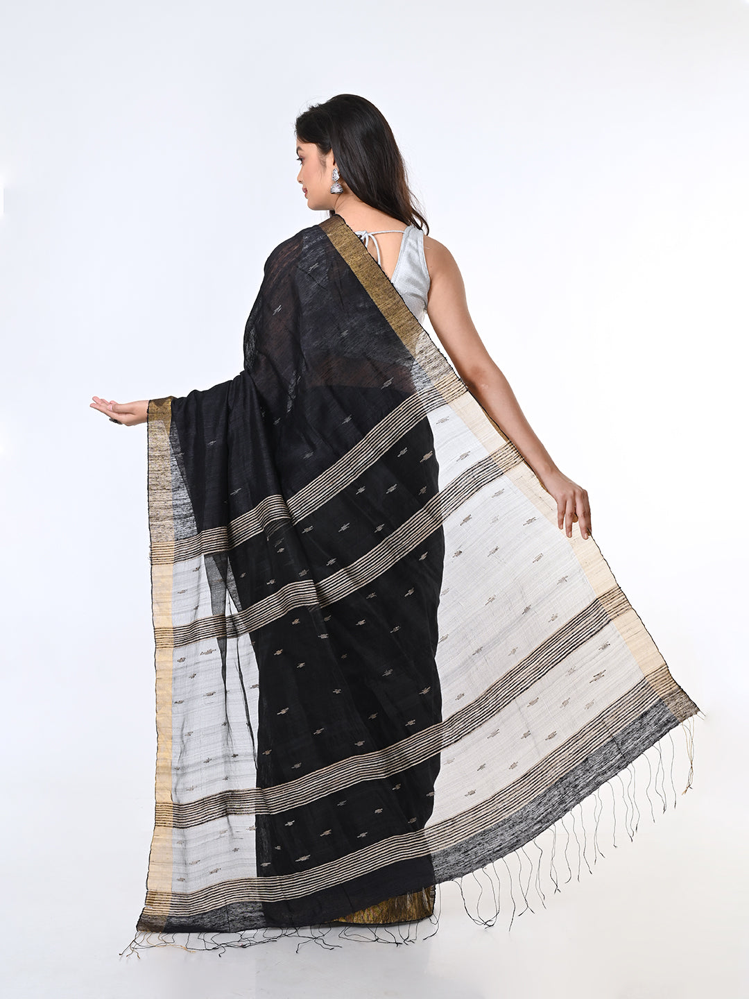 Black Gold Jamdani Silk Saree | SHOBITAM