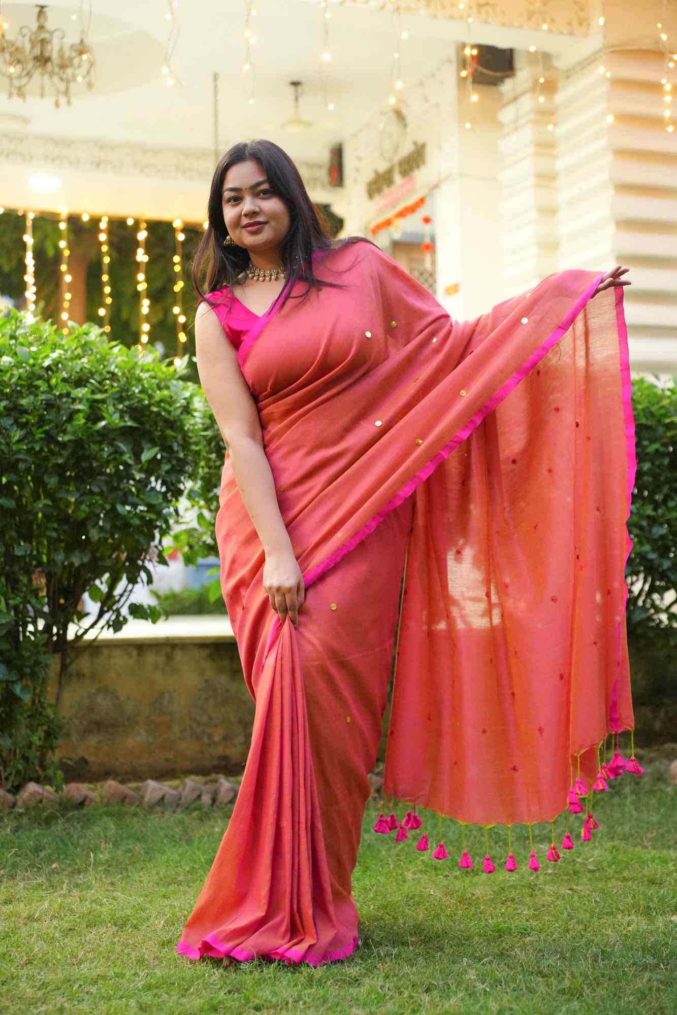Handloom with handwoven Tikki all over prestitched saree