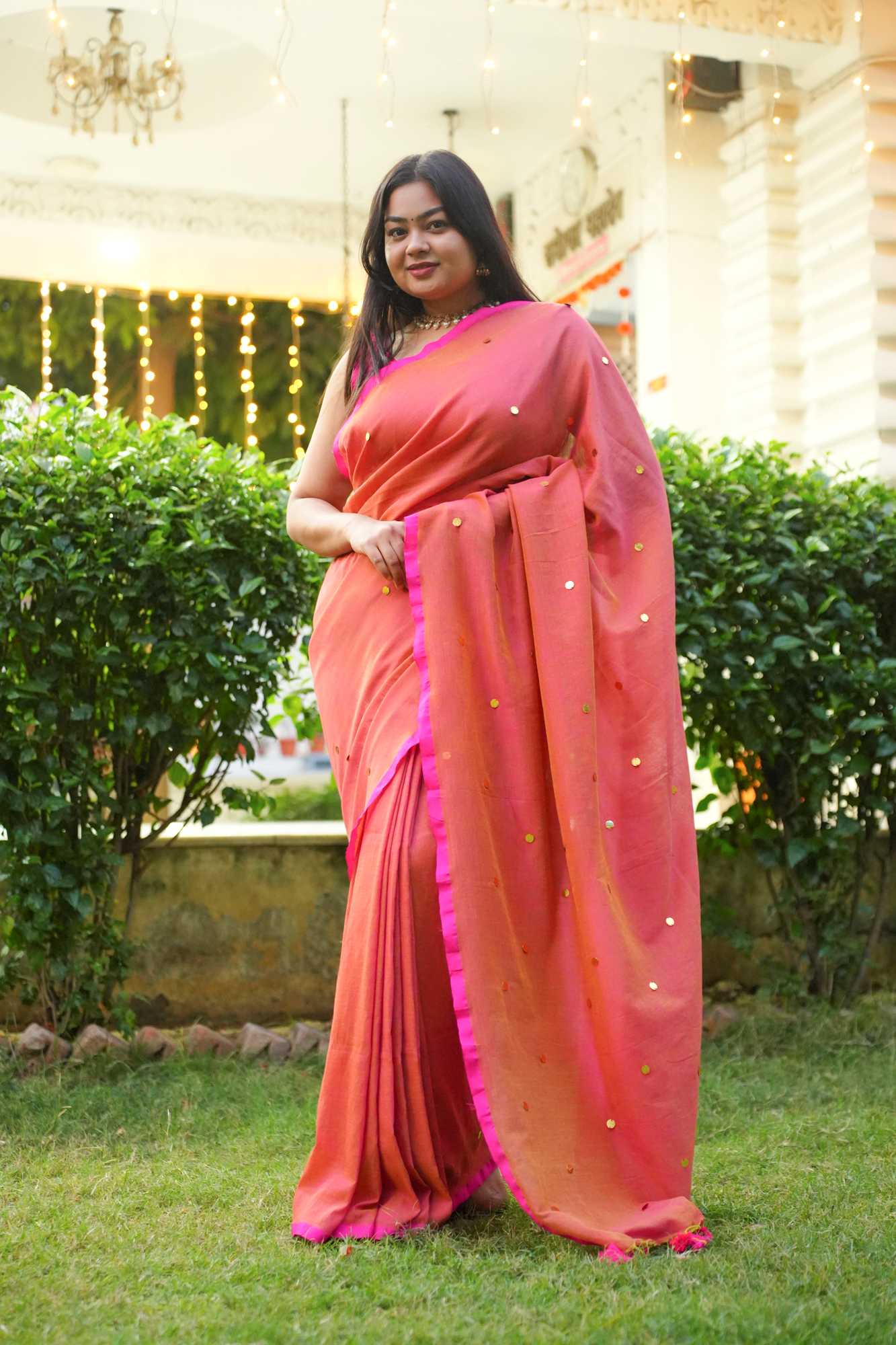 Handloom with handwoven Tikki all over prestitched saree