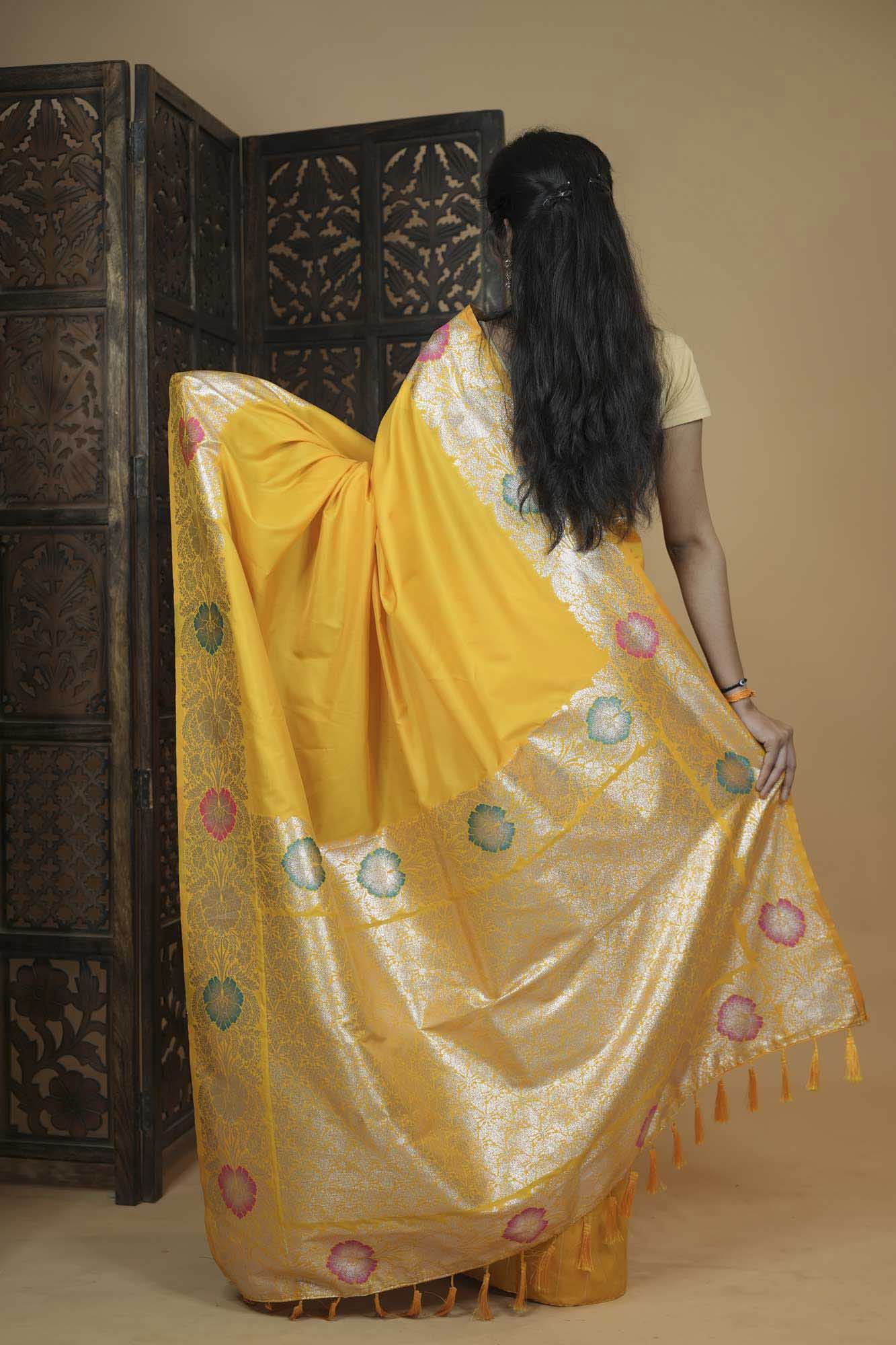 Minakari Woven Banarasi Prestiched Wrap In  1 Minute Saree