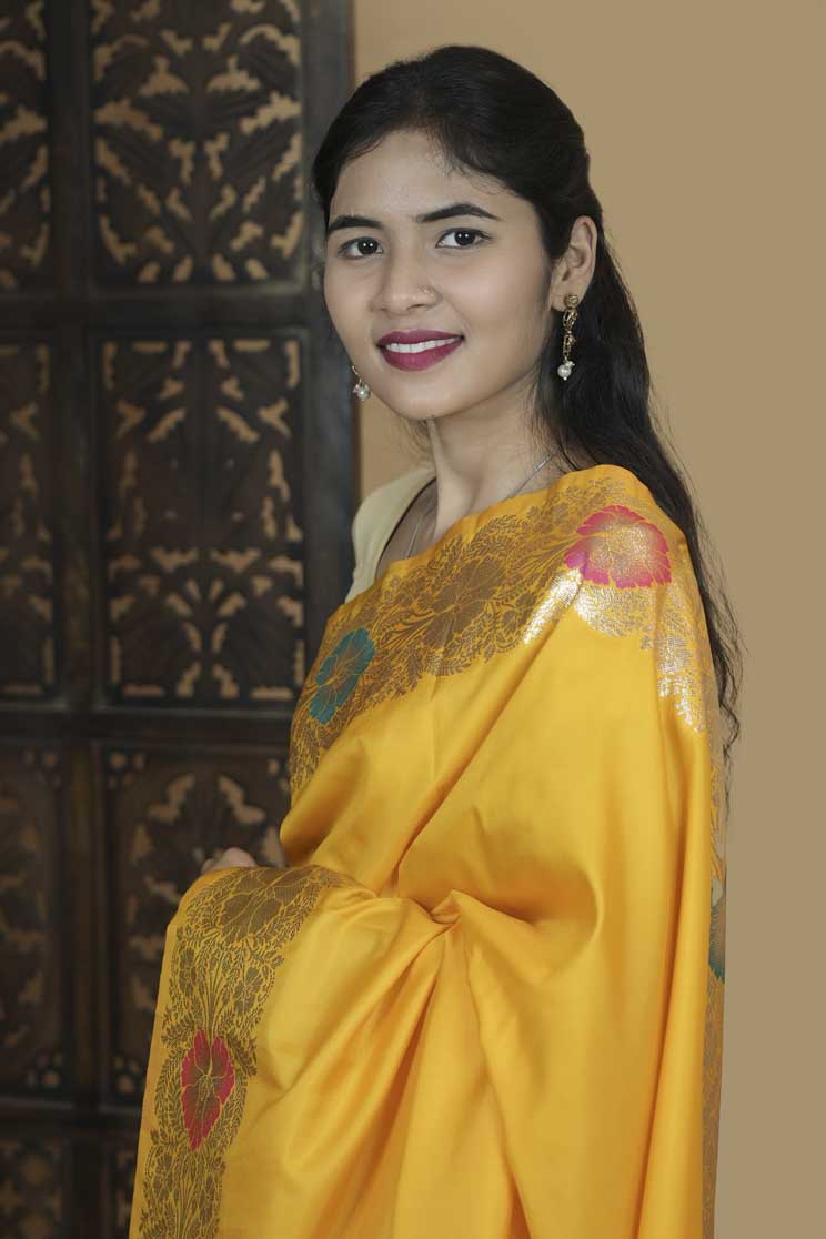 Minakari Woven Banarasi Prestiched Wrap In  1 Minute Saree