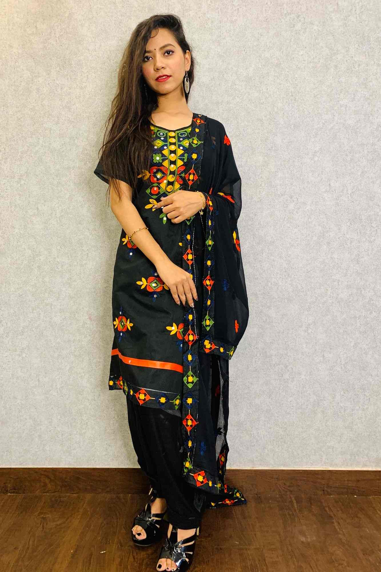 Black salwar hotsell suit with phulkari