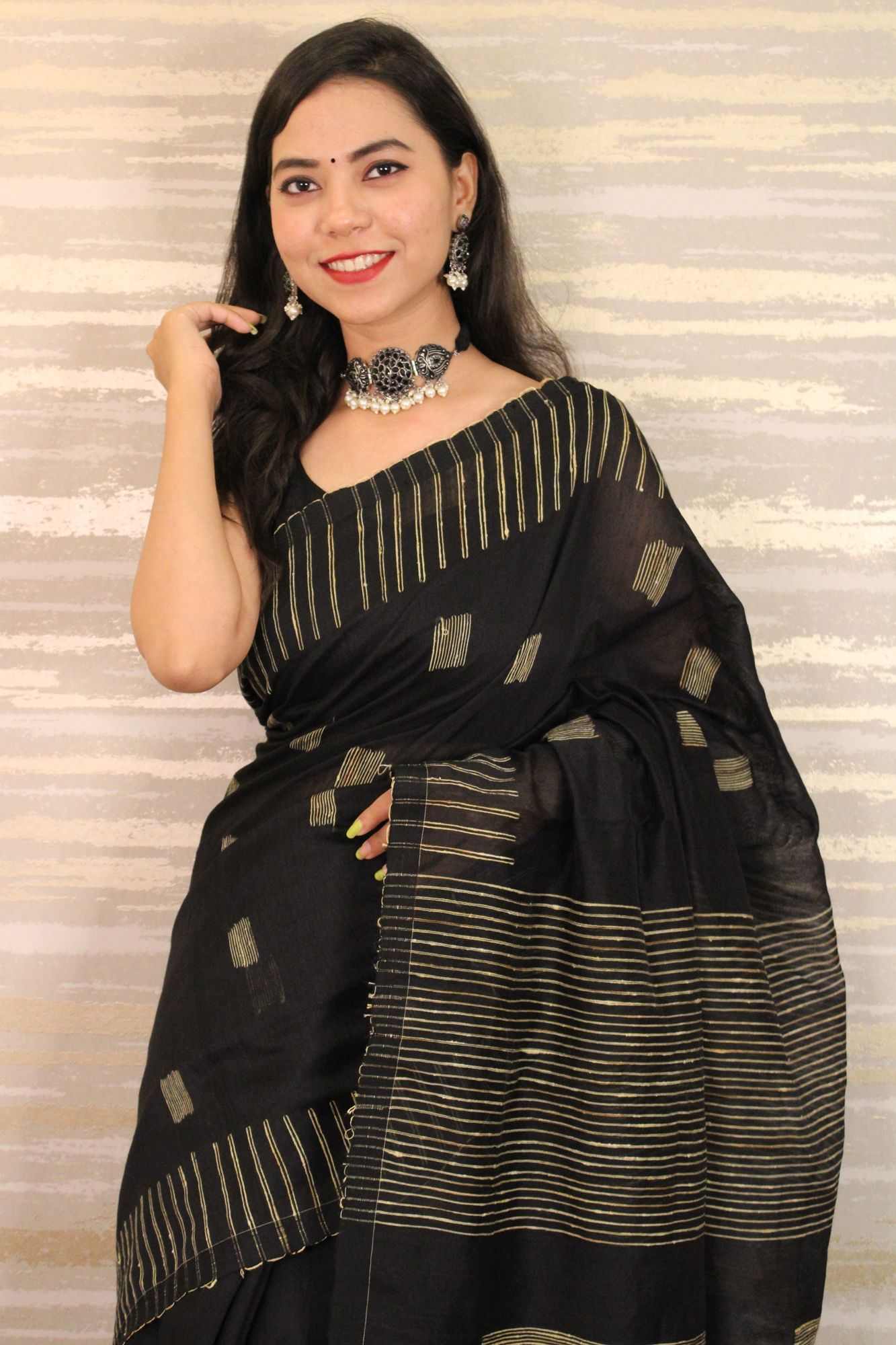 Teejh Black Handloom Cotton Silk Zari Ethnic Saree For Women