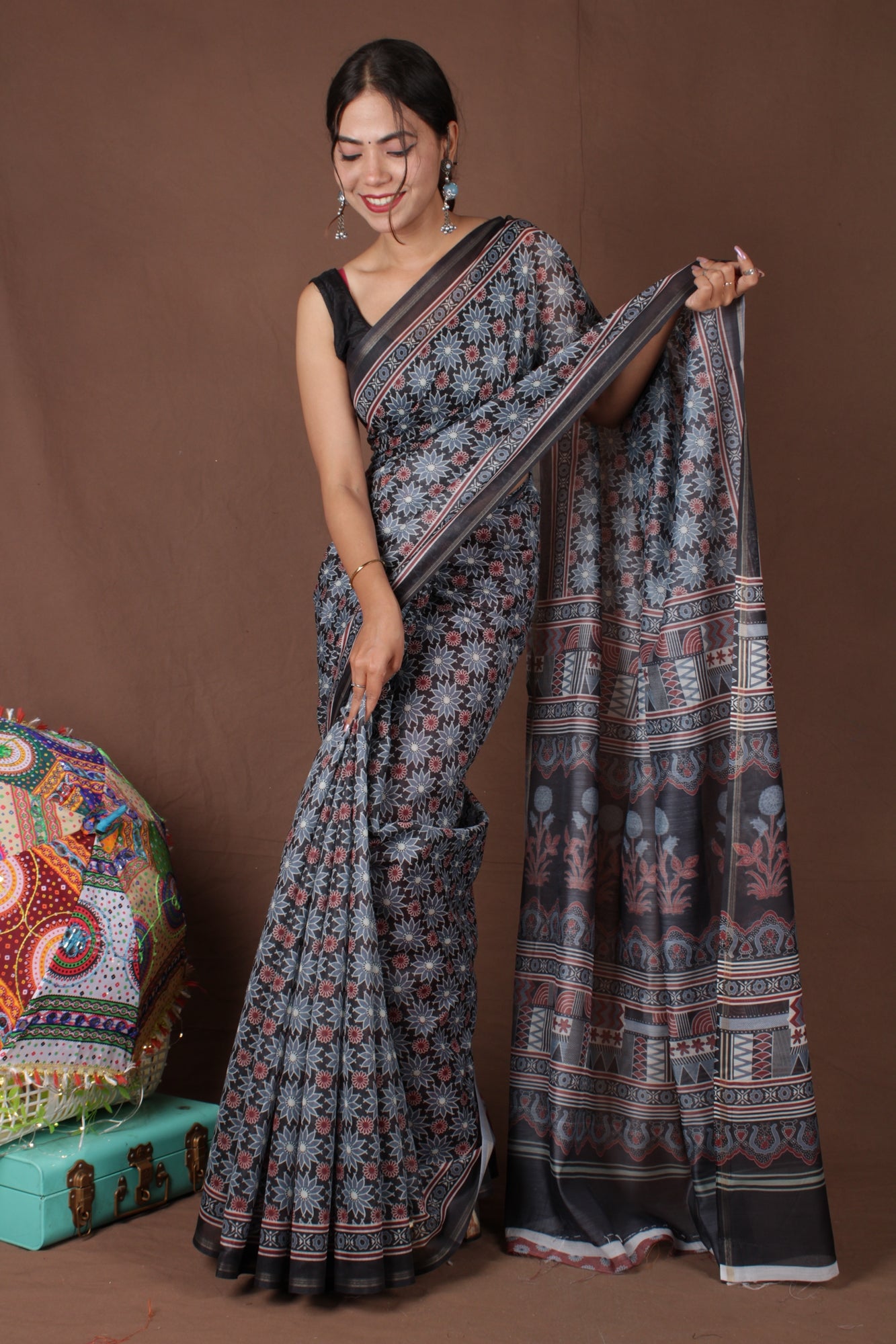 Exquisite Black & Grey Printed Beautiful Pallu Wrap in 1 Minute Drape Saree With Readymade Blouse - Isadora Life Online Shopping Store